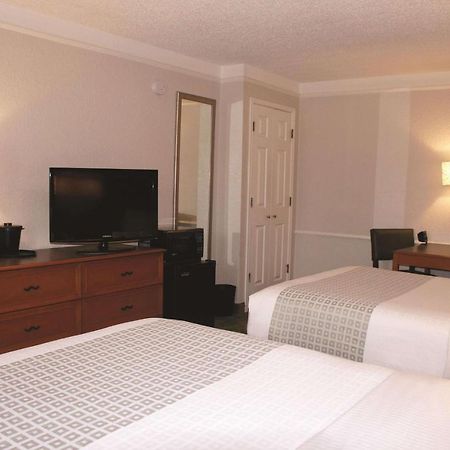 Baymont By Wyndham Lubbock - Downtown Civic Center Hotel Екстериор снимка