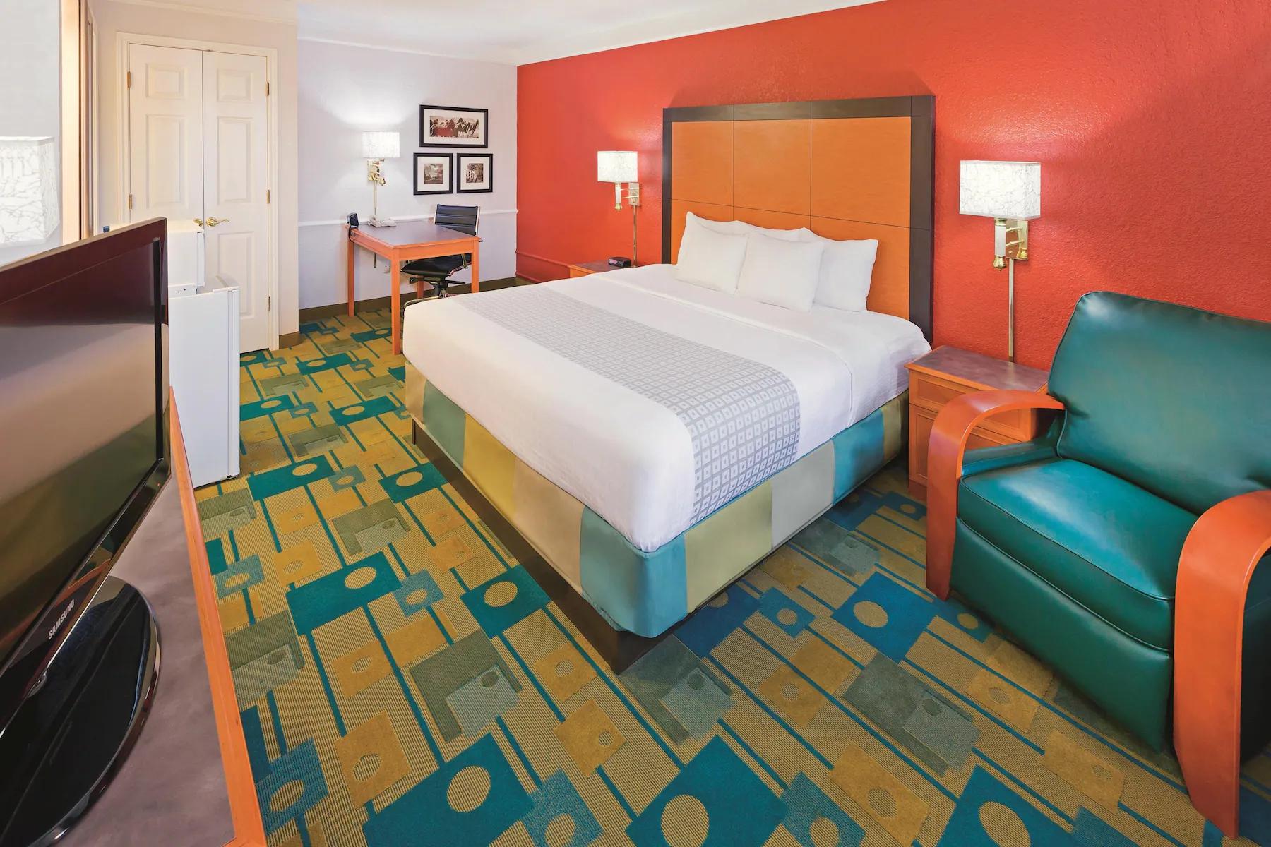 Baymont By Wyndham Lubbock - Downtown Civic Center Hotel Екстериор снимка